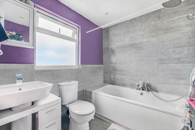59, Danescourt Crescent, Sutton photo 4