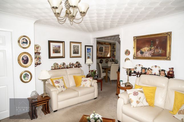 36, Croesonen Parc, Abergavenny photo 4