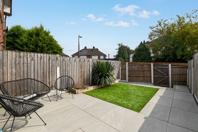 10 Sulway Close, Manchester photo 4