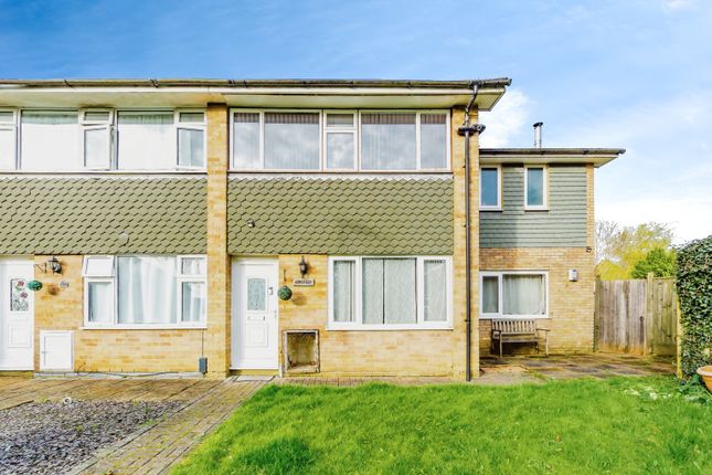End terrace house for sale in Ryelands Close, Caterham