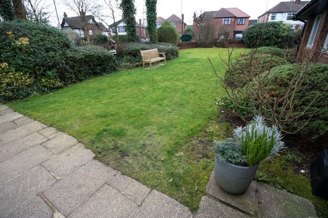 Apt 20 Rydal Court, Kingsbury Avenue, Bolton photo 2