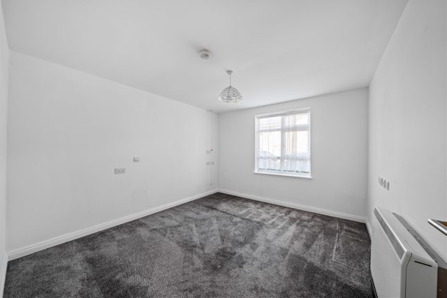 Flat 5 Moorlands, 17, Beddington Gardens, Wallington photo 2