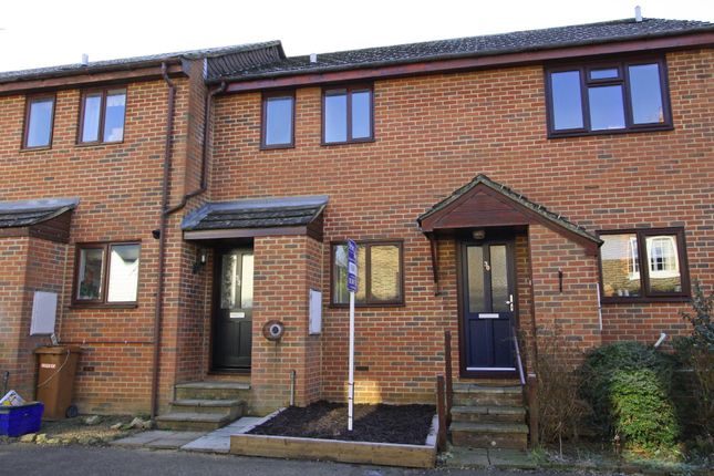 2 bed terraced house to rent in Winchester Road, Hawkhurst, Cranbrook TN18