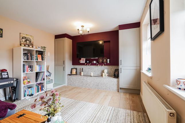 65, Bodill Gardens, Nottingham photo 3