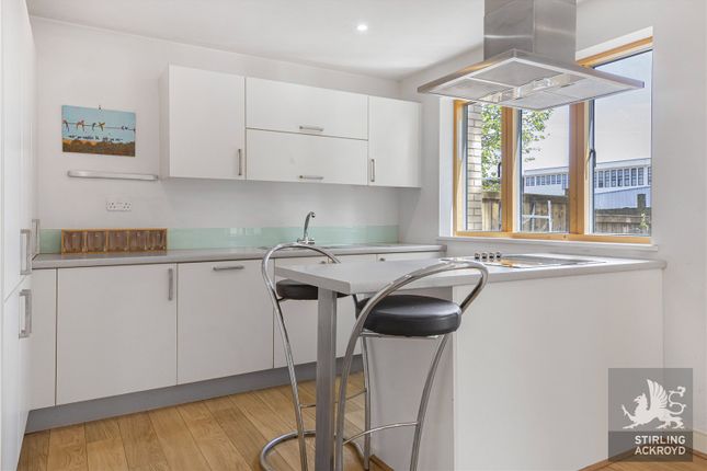 Flat to rent in Chiltern Place, 109 Mount Pleasant Lane, Clapton, Hackney