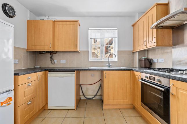 15 John Rix House, St. Johns Road, Arlesey photo 5