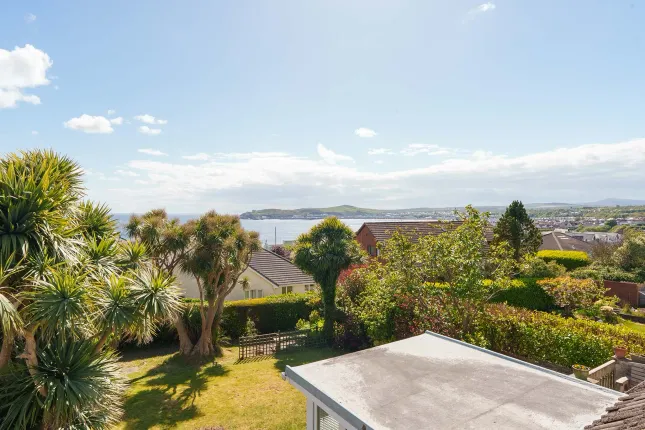 Clovelly, 60 Howe Road, Onchan photo 4