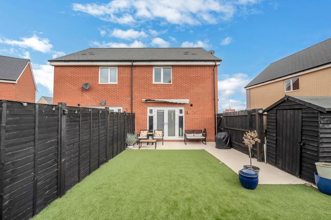 24, Pettits Drive, Bury St Edmunds photo 4