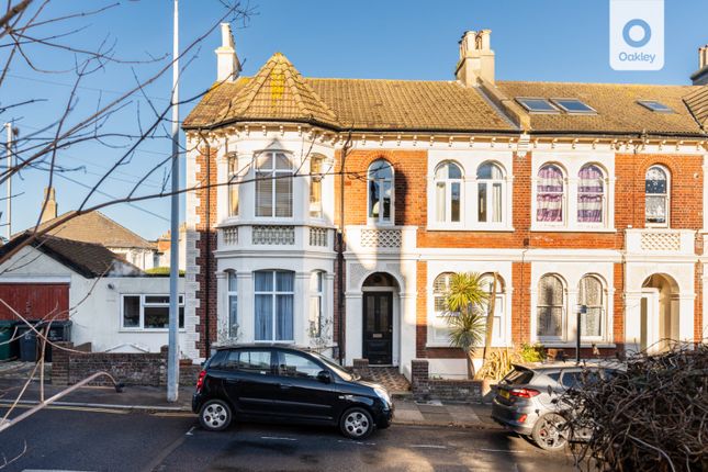 Flat for sale in Highcroft Villas, Brighton