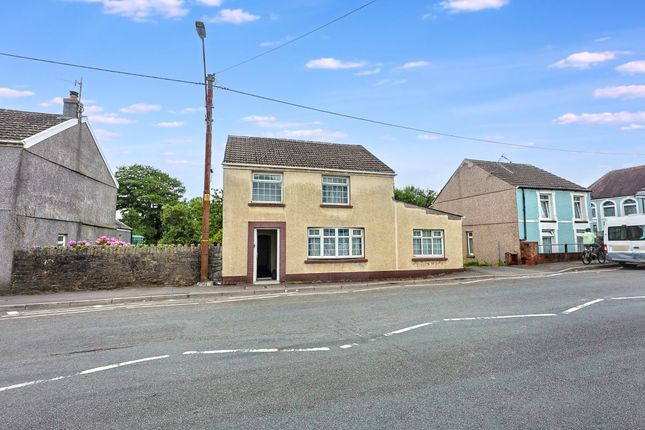 3-bed house on 33, Tanygraig Road, Llanelli, £92,000