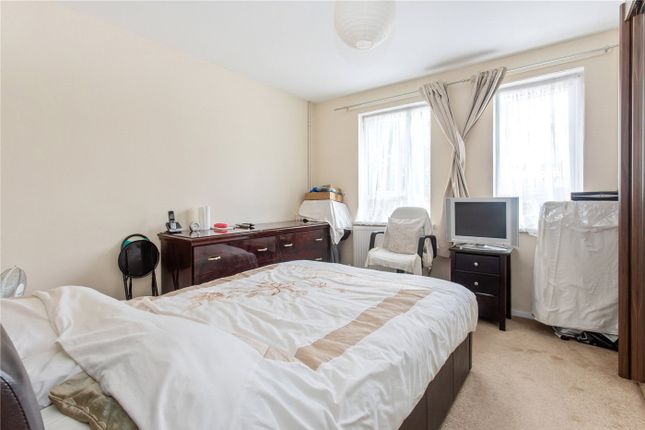 Thumbnail Terraced house for sale in Chicksand Street, London