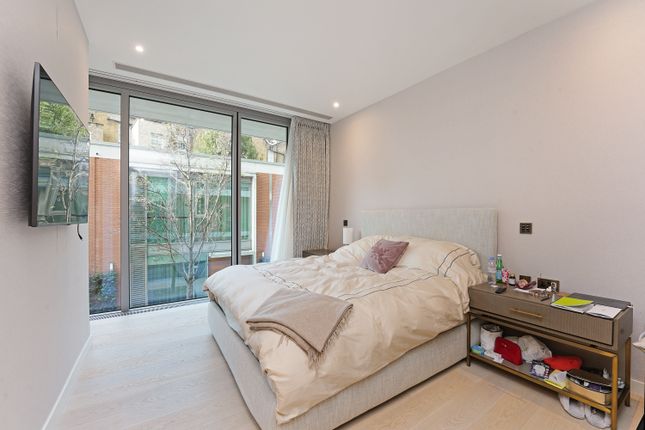 Flat to rent in Knightsbridge, London