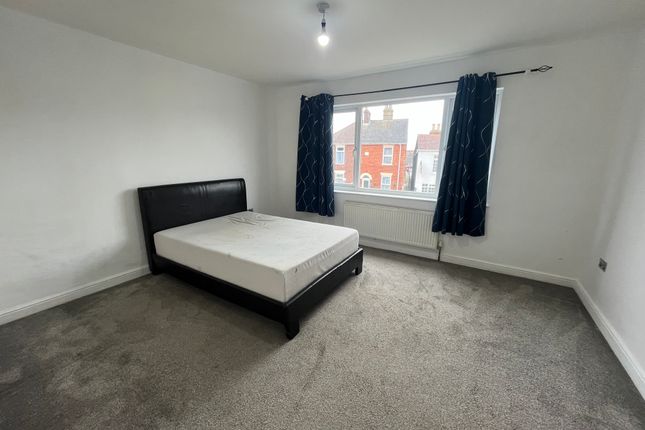 11 A, Yarmouth Road, Caister-on-Sea photo 2