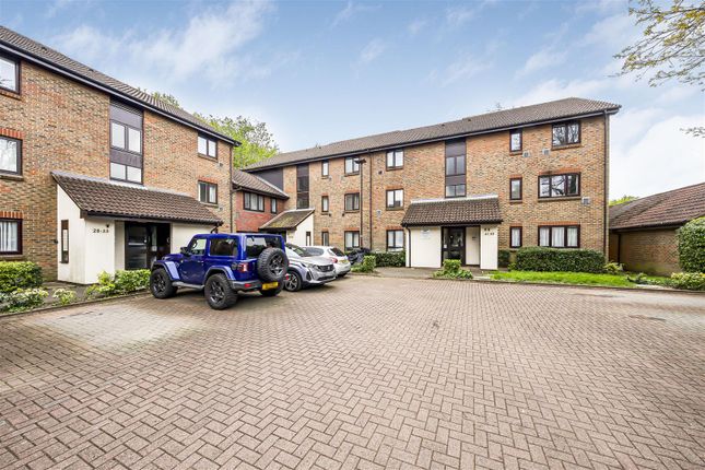 Flat for sale in Stags Way, Isleworth