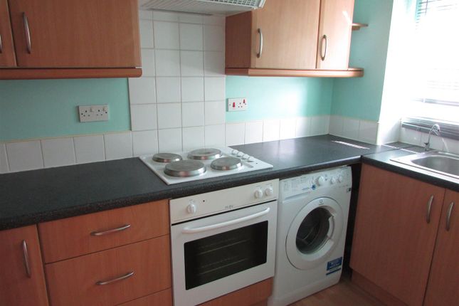 56, Prestatyn Close, Stevenage photo 2