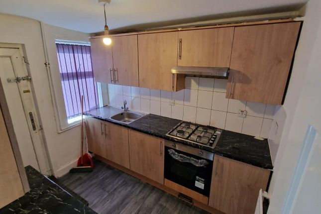 243, Broom Lane, Manchester photo 5