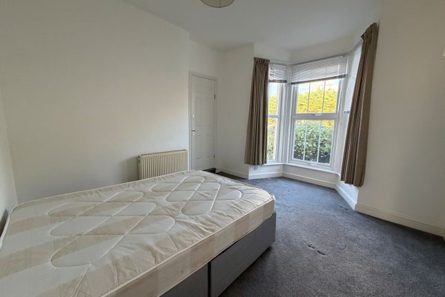 Flat 2, Hythe photo 5