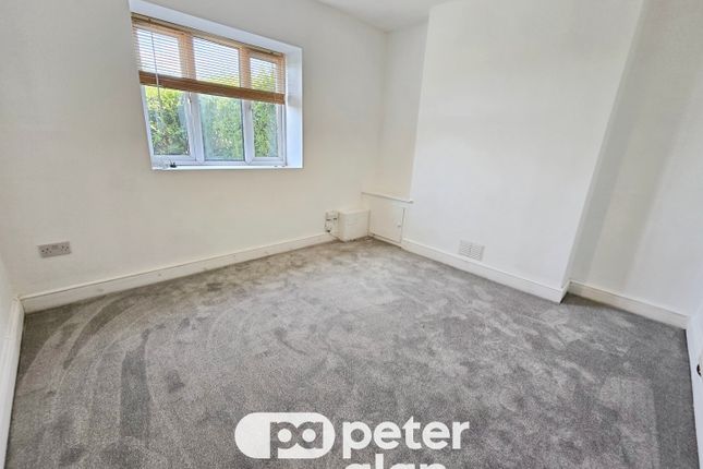22, SWANSEA photo 4