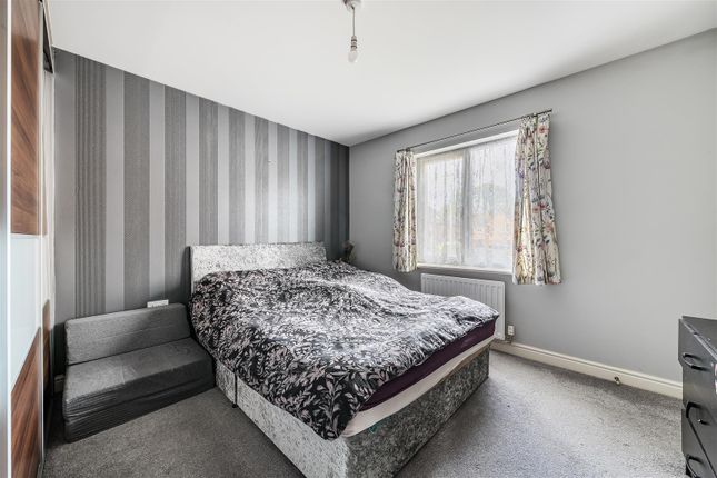 19, Rowan Drive, Devizes photo 4