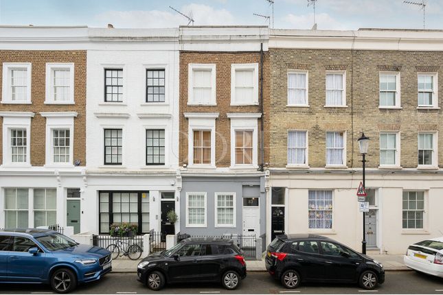 Flat for sale in Princedale Road, London
