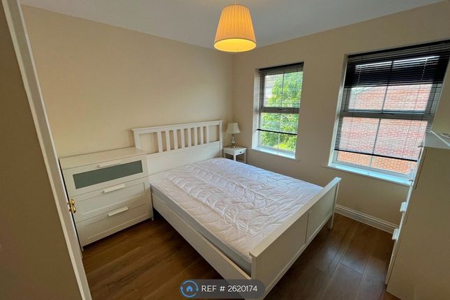 Flat, St Mary St, Southampton photo 2