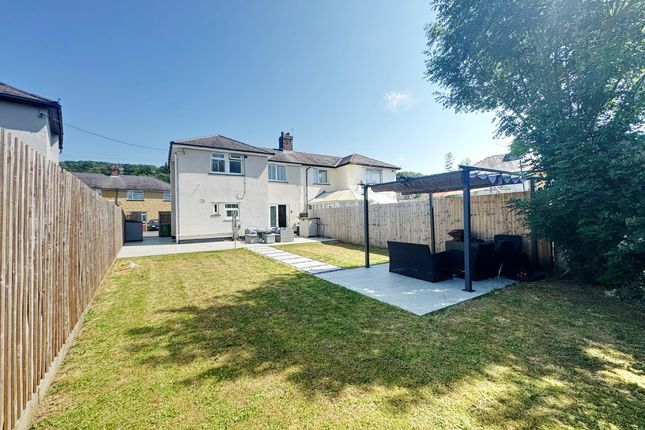32 Ceiriog Crescent, Pontypridd photo 2