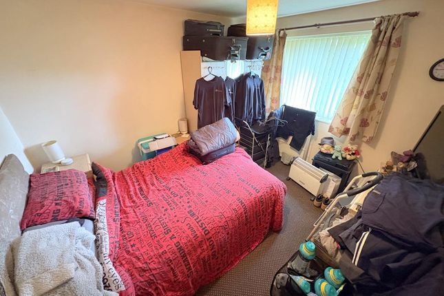 9, Churchside, Farnworth photo 5