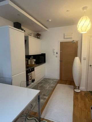 Flat to rent in Baxter Avenue, Southend-On-Sea