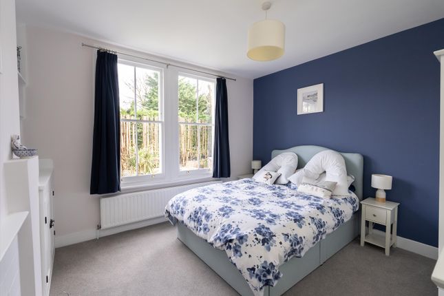 Flat for sale in Clive Road, West Dulwich, London