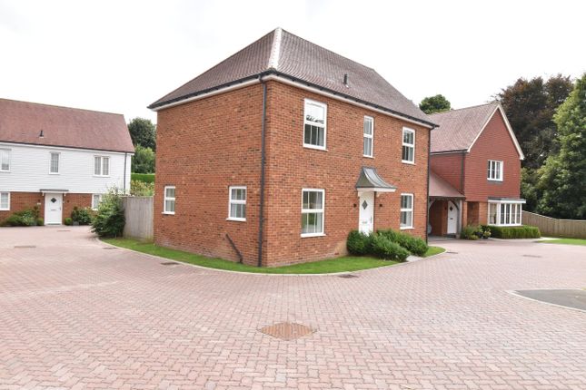 3-bed house on 2 The Apple Trees, Charing Hill, Ashford, £425,000