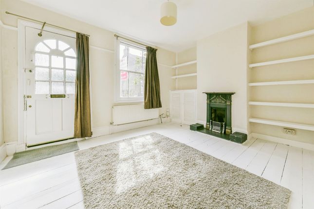 23, Gladstone Road, Ware photo 2