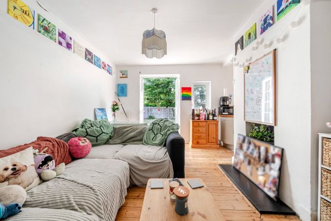 40, Grantley Road, Surrey photo 2