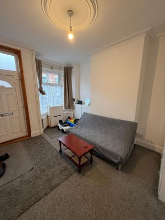 88, Knighton Fields Road West, Leicester photo 3
