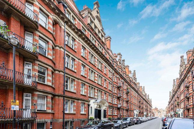 Flat for sale in Glentworth Street, London