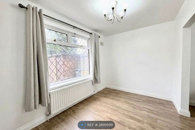 Windle Hall Drive, St Helens photo 4
