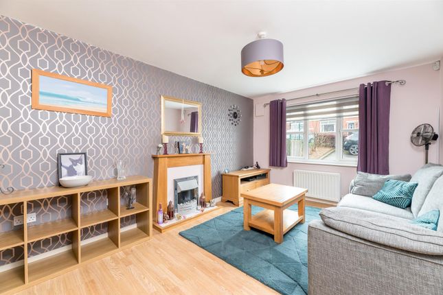 4 Norwood Court, Norwood Avenue, Burley In Wharfedale photo 2