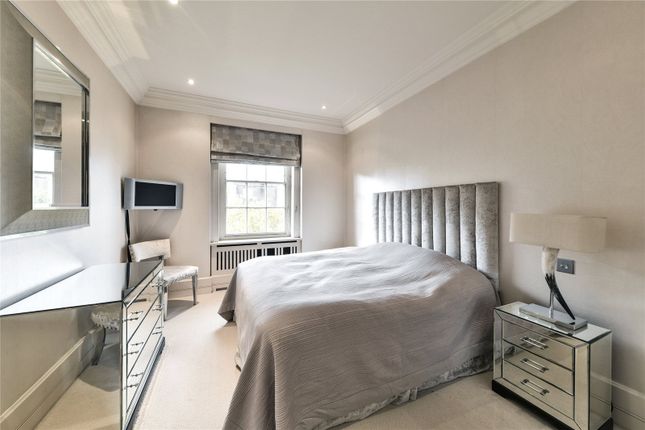 Flat to rent in Park Road, Regents Park, London NW8, London,