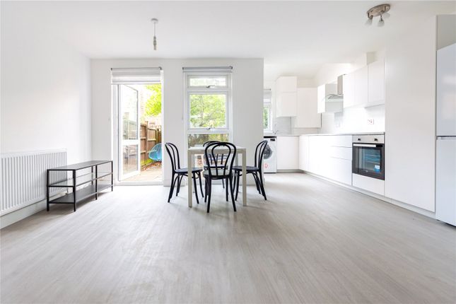 Maisonette for sale in Keighley Close, Islington, London