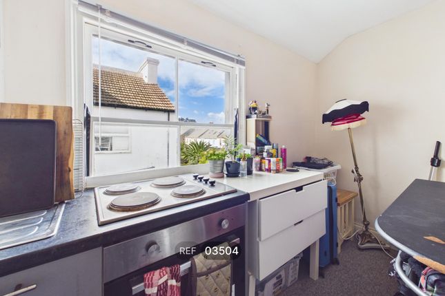Westbourne Villas, Hove photo 3