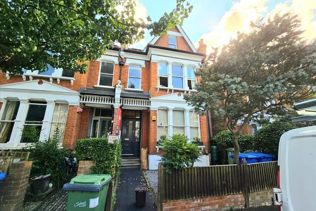 Thumbnail Flat to rent in Wyneham Road, Herne Hill, London