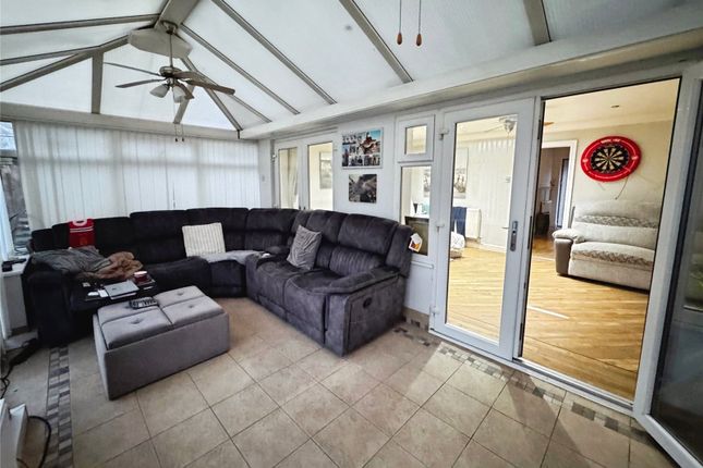 55, Turnberry, Lancashire photo 2