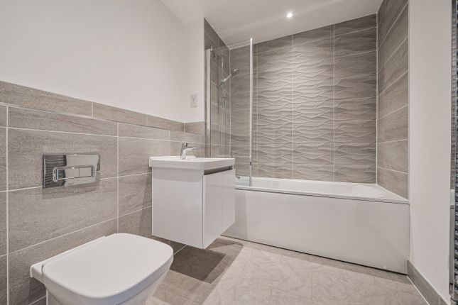 3, Harebell Way, Hampshire photo 5