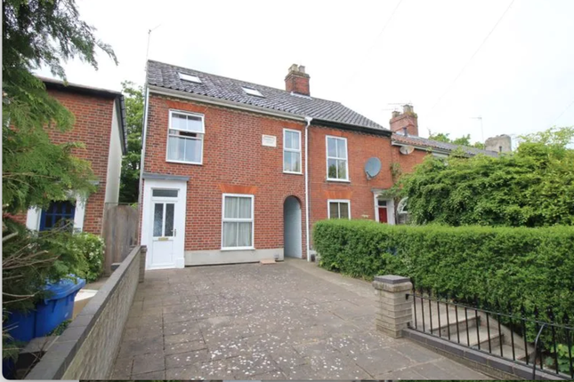 Thumbnail Terraced house to rent in Old Palace Road, Norwich