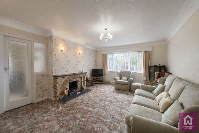 3, Bank Close, Chester photo 2