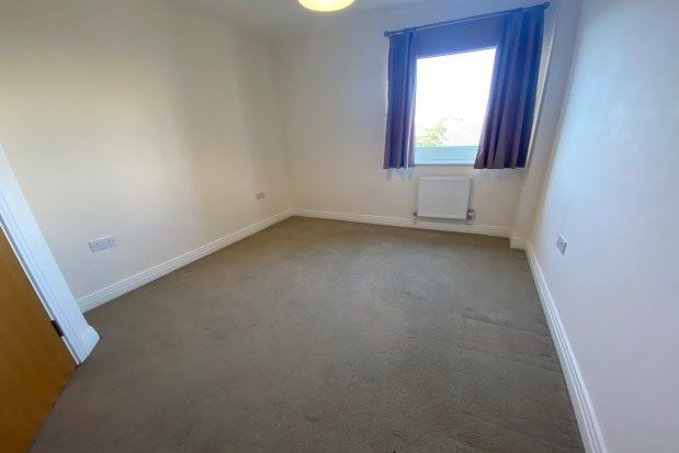 Flat to rent in Skyline House, Stevenage