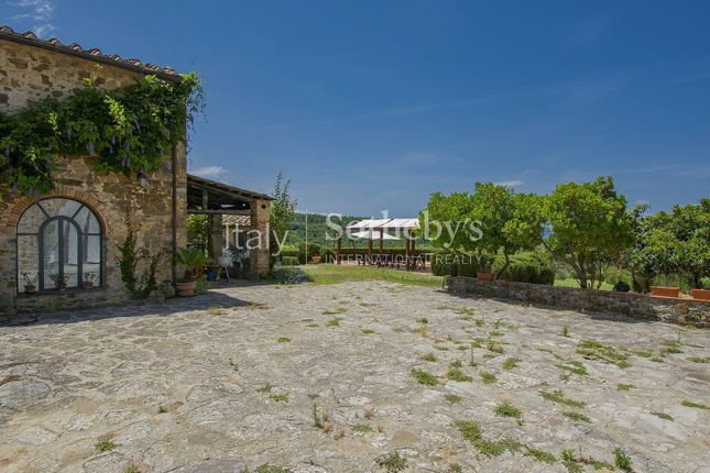 Country house for sale in Via Firenze, Castellina In Chianti, Toscana