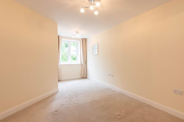 Apartment 19 Haworth Court, Preston Road, Chorley photo 4