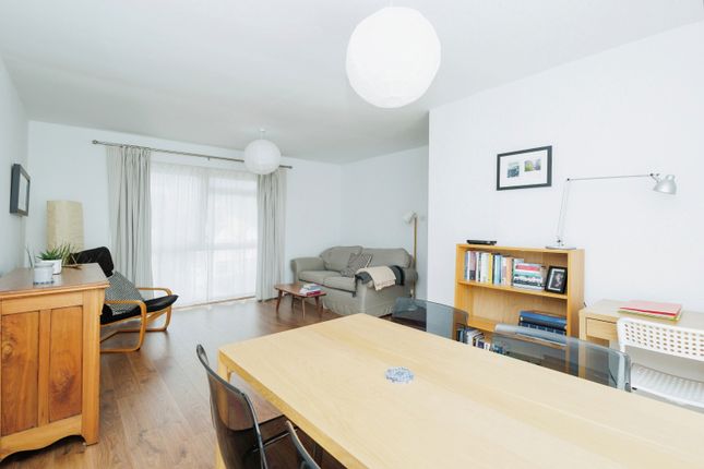 Flat for sale in Fog Lane, Didsbury, Manchester, Greater Manchester