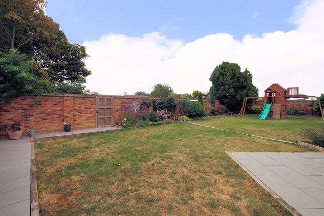 20, Westlands Grove, Fareham photo 4