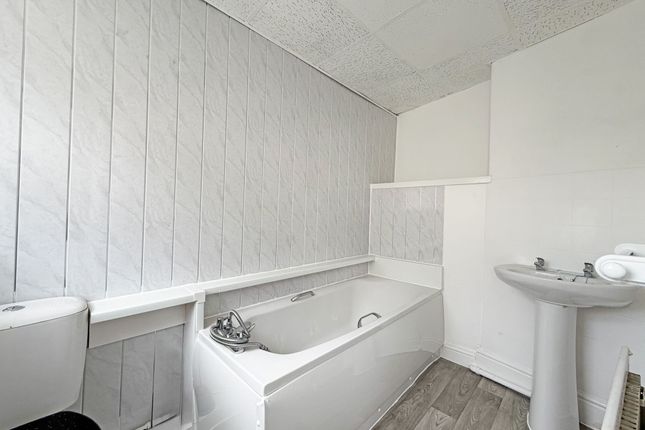 124a West Street, Crewe photo 4